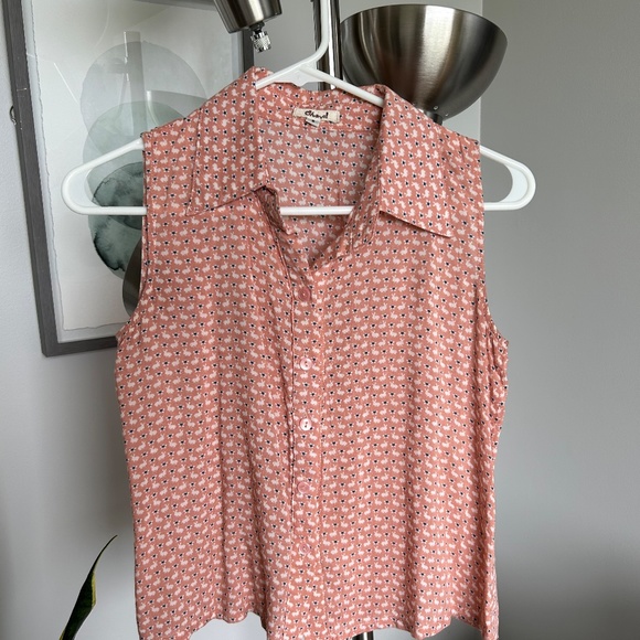 XS/S Sleeveless Peach Rabbit Motif Shirt - Picture 3 of 6